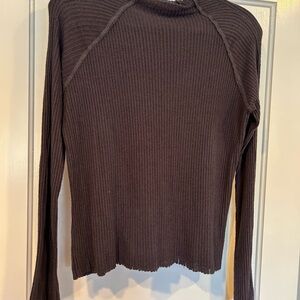 Ribbed Long Sleeve Top in Dark Brown
